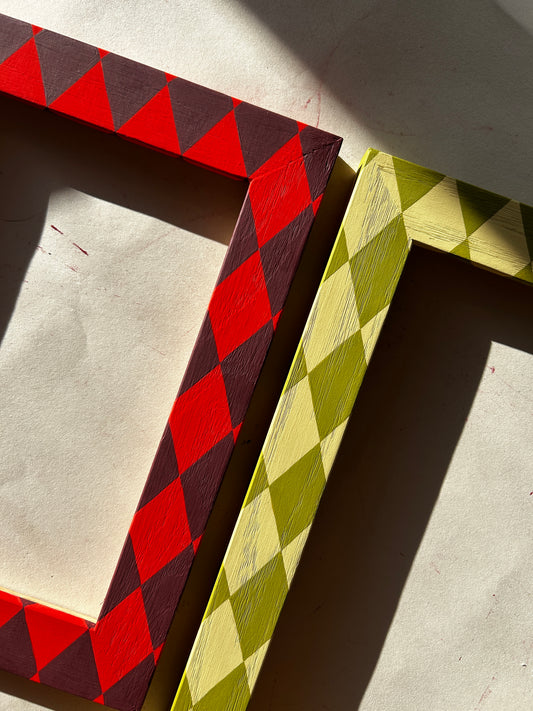 SAMPLE - Tomato/Berry Harlequin, A5